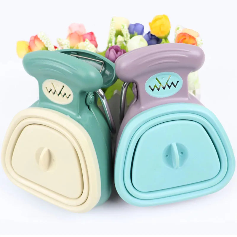 DO NOT TOUCH! FOLDABLE POOPER SCOOPER